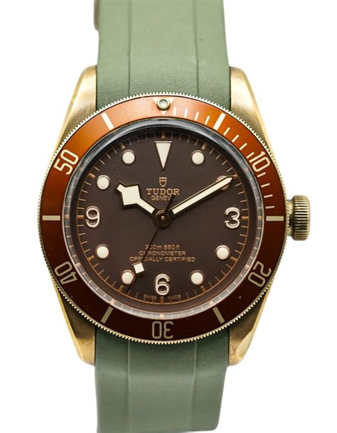 rubber b tudor